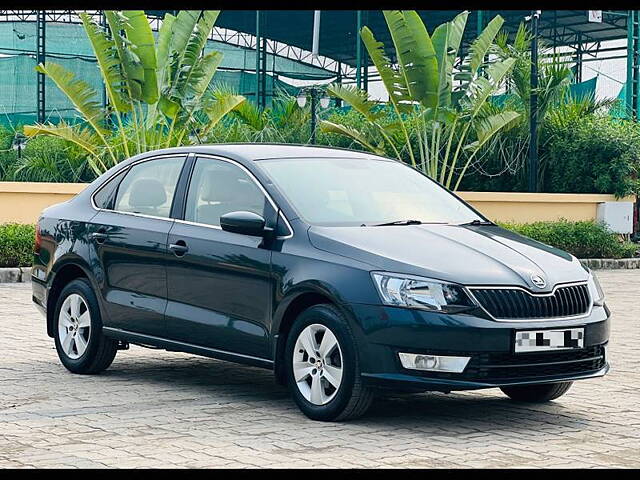 Used Skoda Rapid [2014-2015] 1.5 TDI CR Ambition AT in Surat