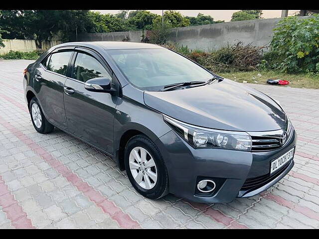 Used Toyota Corolla Altis G Petrol in Delhi