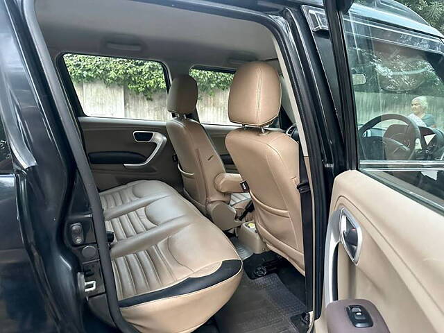 Used Mahindra TUV300 [2015-2019] T8 in Delhi