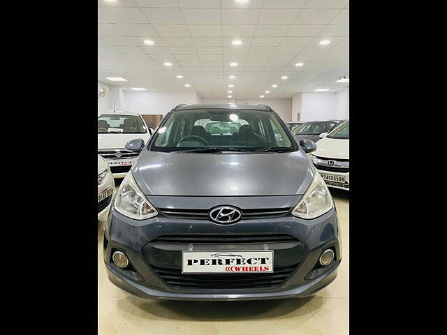 Used 2014 Hyundai Grand i10 in Lucknow