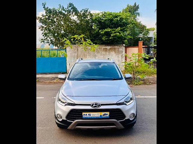 Used 2016 Hyundai i20 Active in Mumbai