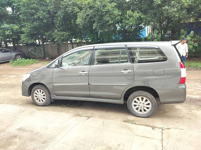 Used Toyota Innova [2009-2012] 2.0 VX 8 STR in Vadodara