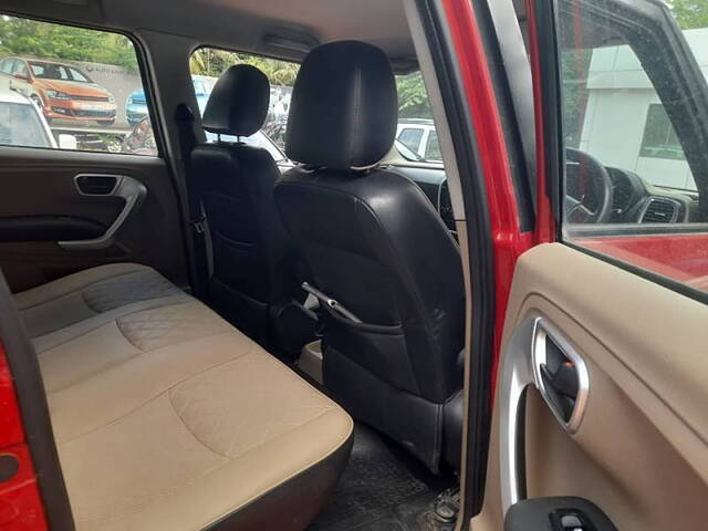 Used Mahindra TUV300 [2015-2019] T10 in Nashik