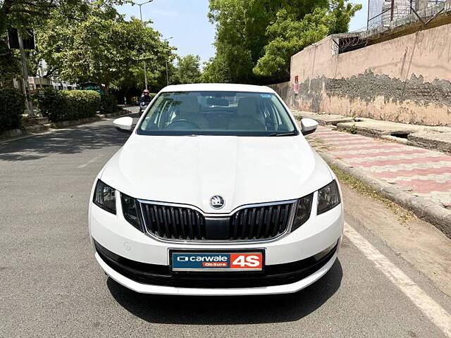 Used 2019 Skoda Octavia in Delhi