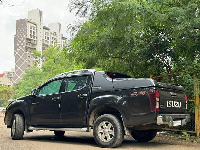 Used Isuzu D-Max V-Cross [2016-2018] 4x4 in Mumbai