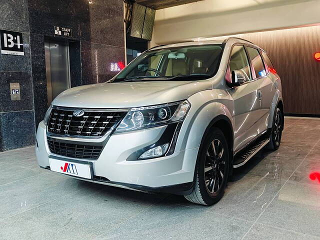 Used Mahindra XUV500 W11 AT in Ahmedabad