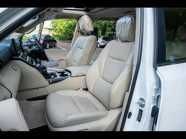 Used Toyota Land Cruiser ZX Diesel in Mumbai