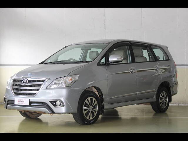 Used Toyota Innova [2013-2014] 2.5 VX 7 STR BS-III in Bangalore