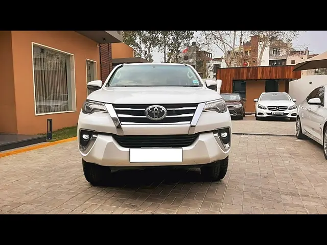 Used 2019 Toyota Fortuner in Delhi