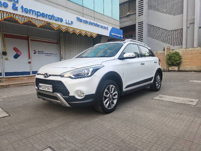 Used Hyundai i20 Active [2015-2018] 1.2 SX Dual Tone in Mumbai