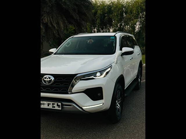 Used Toyota Fortuner [2016-2021] 2.8 4x2 AT [2016-2020] in Chandigarh