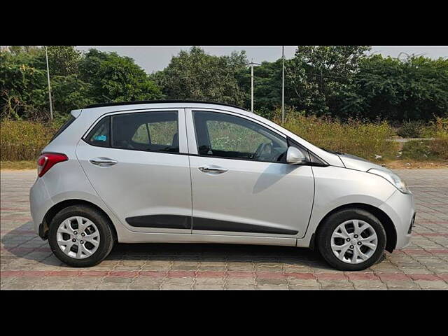 Used Hyundai Grand i10 Sportz (O) AT 1.2 Kappa VTVT [2017-2018] in Delhi