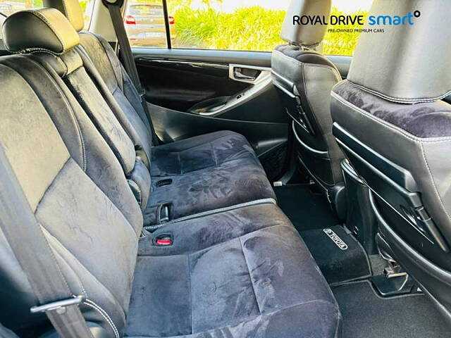 Used Toyota Innova Crysta [2016-2020] 2.4 V Diesel in Kochi