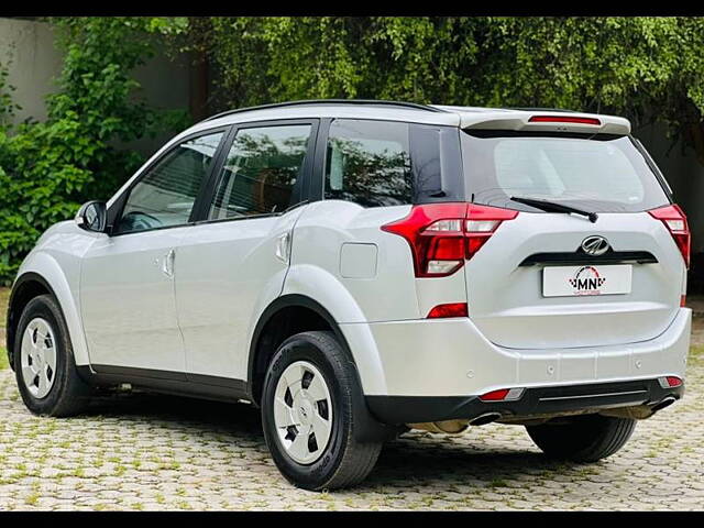 Used Mahindra XUV500 W7 [2018-2020] in Ahmedabad