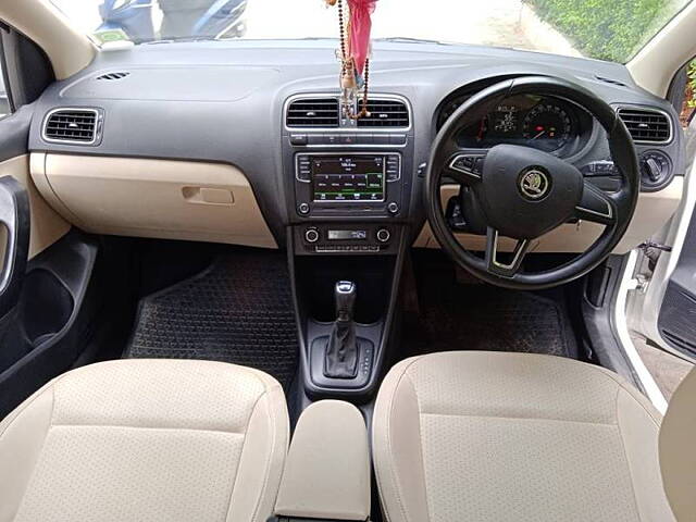 Used Skoda Rapid Style 1.6 MPI AT in Hyderabad