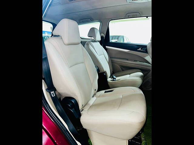 Used Mahindra Marazzo [2018-2020] M8 8 STR in Mumbai