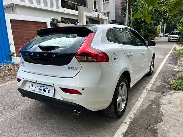 Used Volvo V40 [2016-2019] D3 Kinetic in Hyderabad