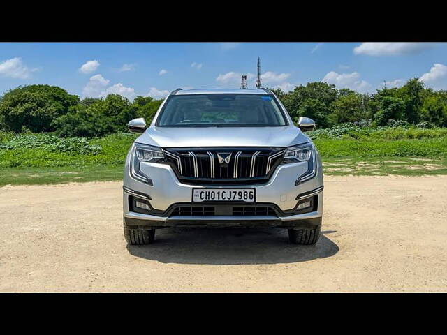 Used 2022 Mahindra XUV700 in Delhi