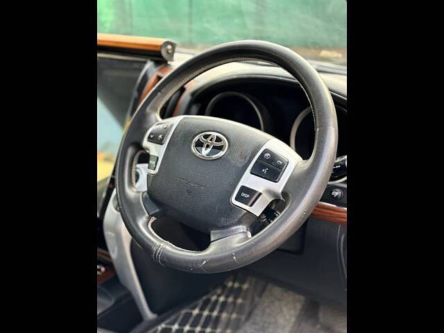 Used Toyota Land Cruiser [2009-2011] LC200 VX Premium 2 in Mumbai