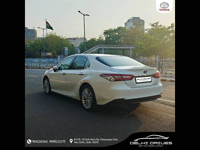 Used Toyota Camry Hybrid in Delhi