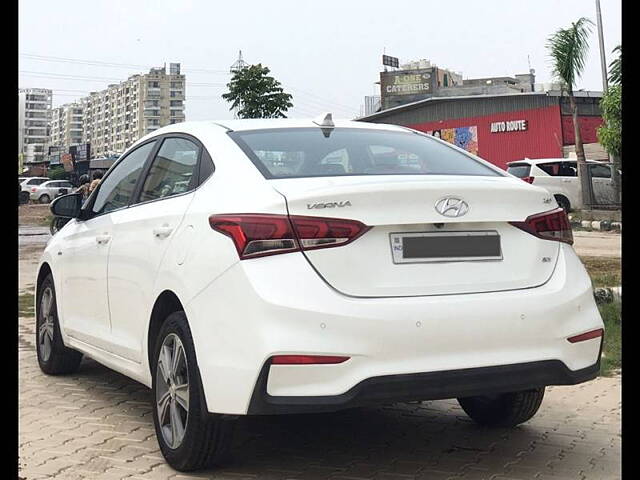 Used Hyundai Verna [2017-2020] SX (O) 1.6 CRDi  AT in Mohali