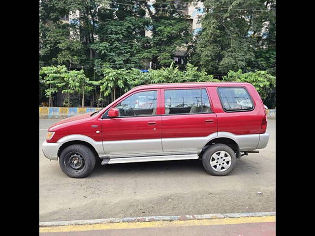 Used Chevrolet Tavera Neo 3-10 STR BS-III in Thane