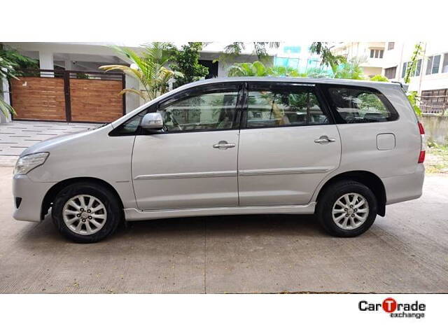 Used Toyota Innova [2009-2012] 2.5 VX 8 STR BS-IV in Hyderabad