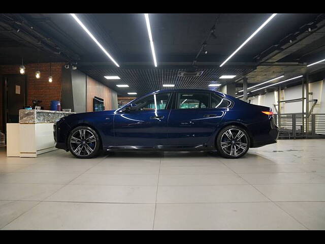 Used BMW i7 xDrive60 in Kanpur