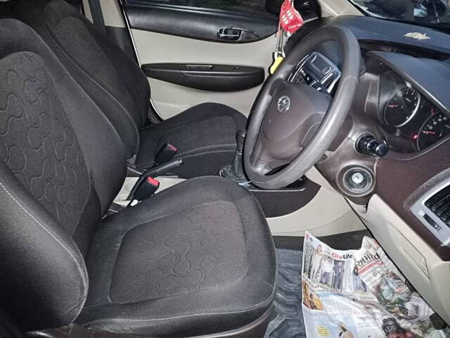 Used Hyundai i20 [2010-2012] Magna 1.2 in Ahmedabad