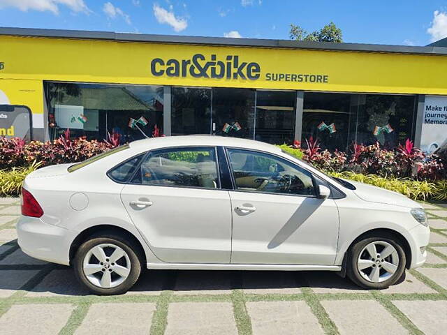 Used Skoda Rapid Style 1.6 MPI AT in Pune