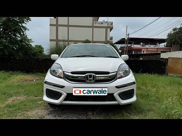 Used 2016 Honda Amaze in Dehradun