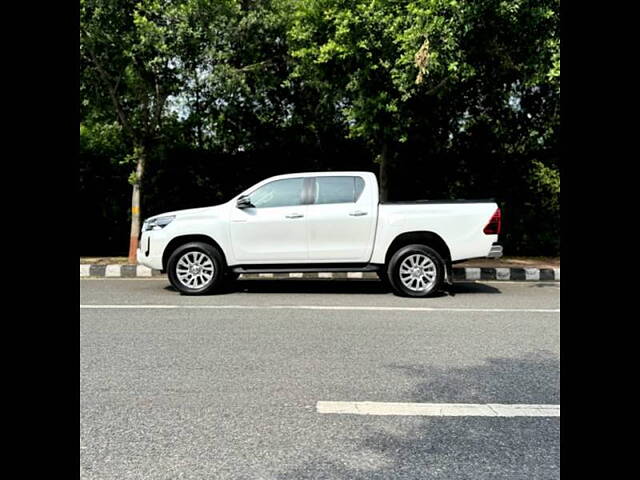 Used Toyota Hilux High 4X4 MT in Delhi