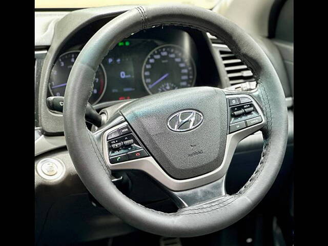 Used Hyundai Elantra SX (O) 2.0 AT in Mumbai