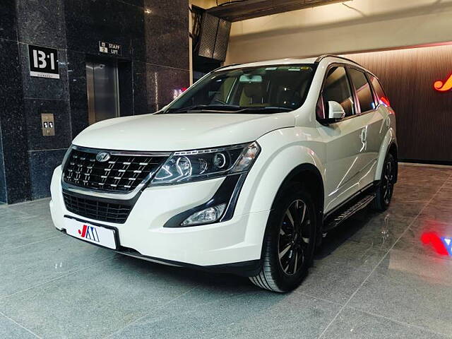 Used Mahindra XUV500 W11 AT in Ahmedabad