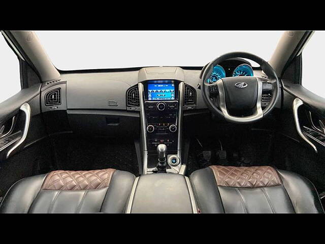 Used Mahindra XUV500 W9 [2018-2020] in Delhi