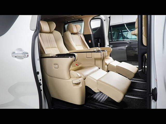 Used Toyota Vellfire VIP – Executive Lounge in Hyderabad