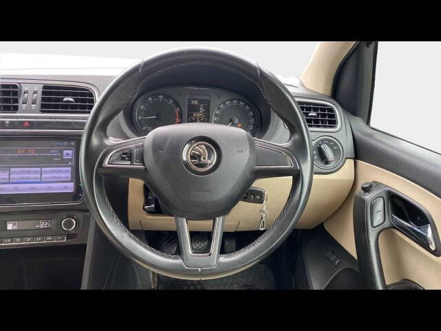 Used Skoda Rapid Style 1.6 MPI in Pune