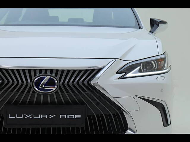 Used Lexus ES [2017-2018] 300h in Kanpur