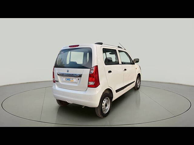 Used Maruti Suzuki Wagon R 1.0 [2014-2019] LXI in Ahmedabad