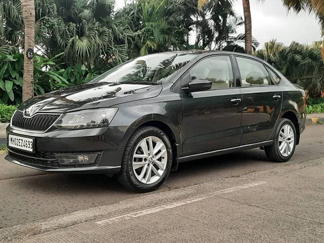 Used Skoda Rapid Style 1.6 MPI in Mumbai