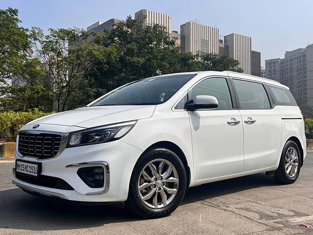 Used 2020 Kia Carnival in Mumbai