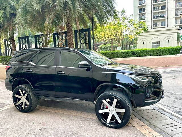 Used Toyota Fortuner 4X2 AT 2.8 Diesel in Delhi