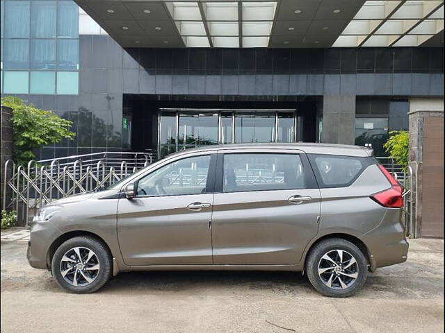 Used Toyota Rumion V AT in Delhi