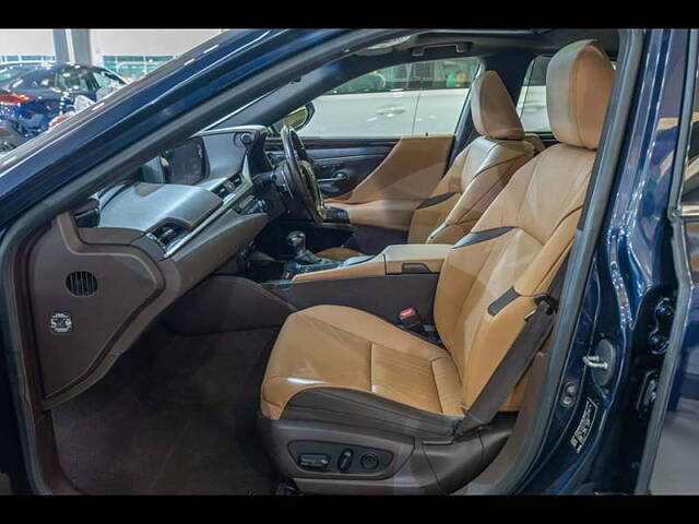 Used Lexus ES 300h Luxury [2020-2021] in Mumbai