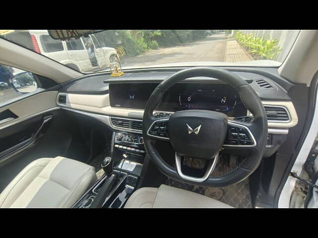 Used Mahindra XUV700 AX 7 Diesel MT 7 STR [2021] in Nashik