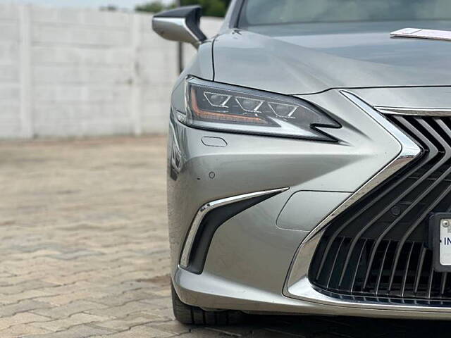 Used Lexus ES 300h Luxury [2020-2021] in Ahmedabad