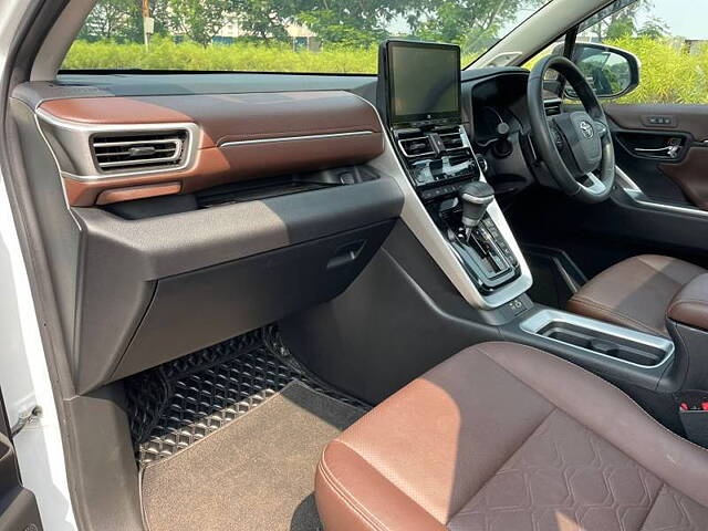 Used Toyota Innova Hycross ZX Hybrid 7 STR in Mumbai