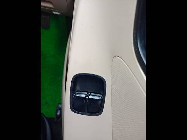 Used Hyundai Eon Magna + in Tezpur