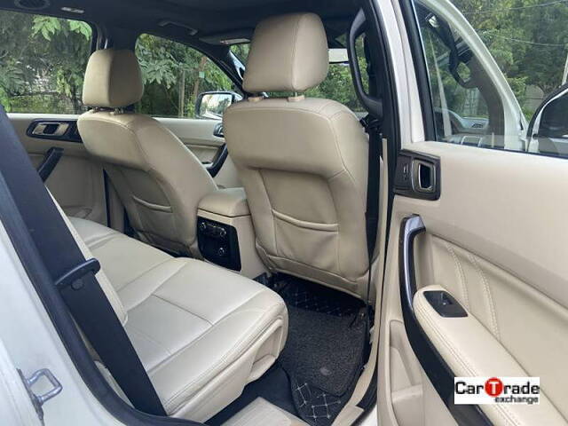 Used Ford Endeavour [2016-2019] Titanium 3.2 4x4 AT in Lucknow