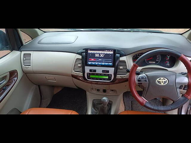 Used Toyota Innova [2005-2009] 2.5 V 7 STR in Hyderabad